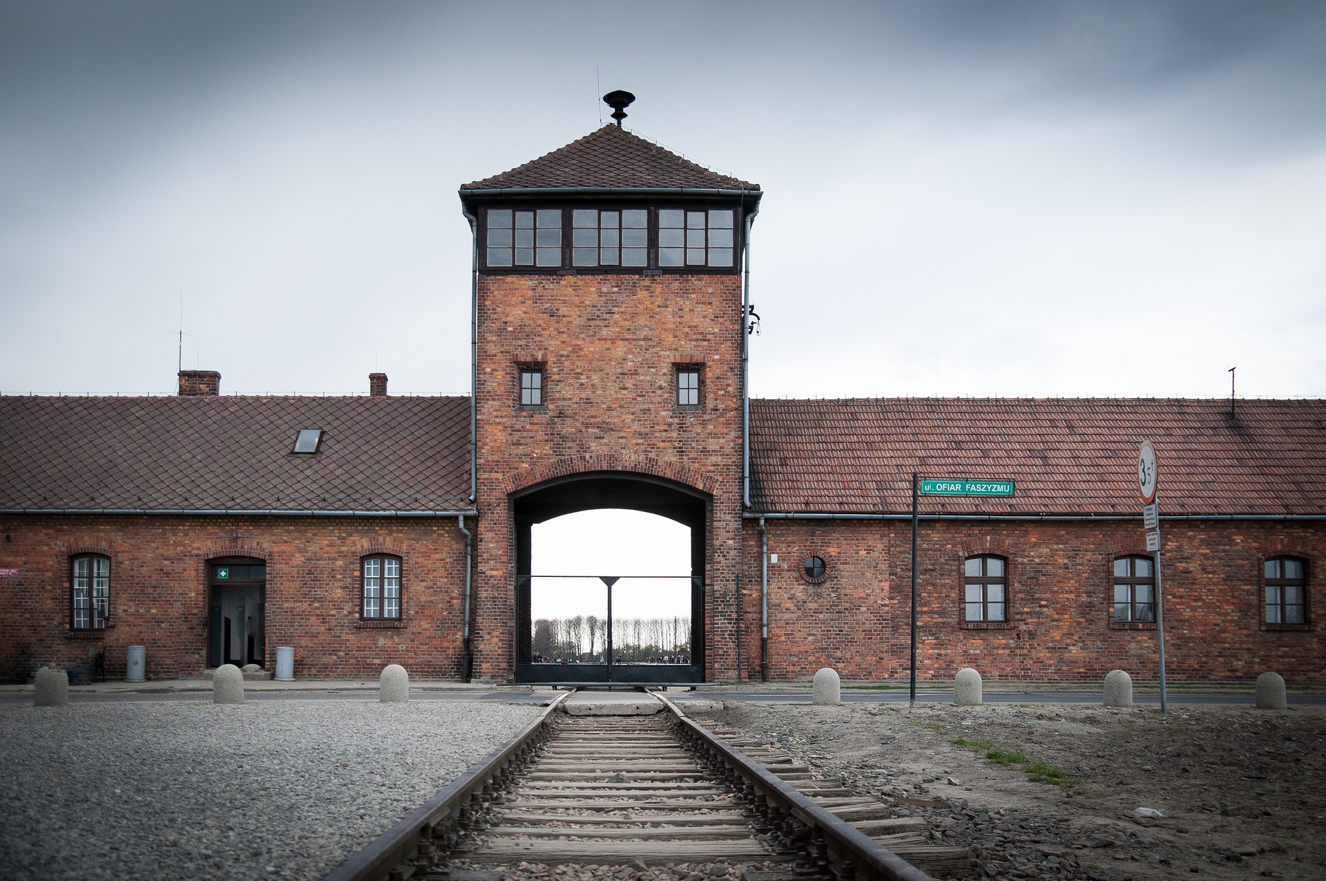 Auschwitz-Birkenau Museum in Oświęcim and Wadowice (from 169 PLN/person)